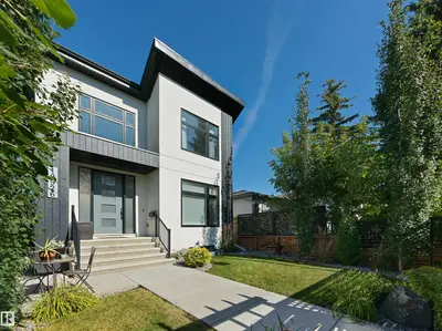 Photo 1 of 10926 72 AV NW