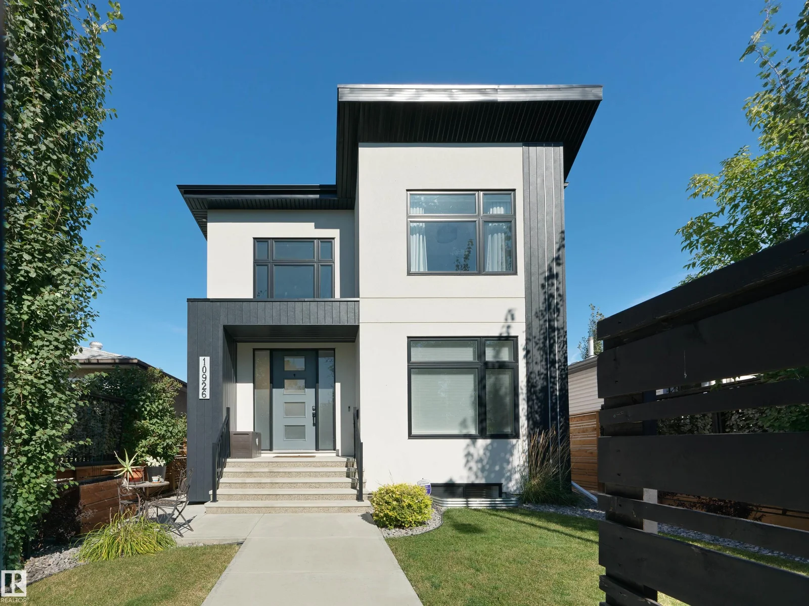 10926 72 AV NW, Edmonton