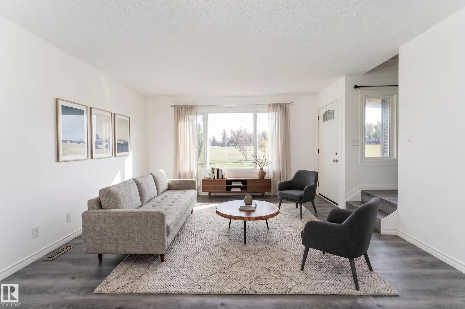 11363 22 AV NW, Edmonton
