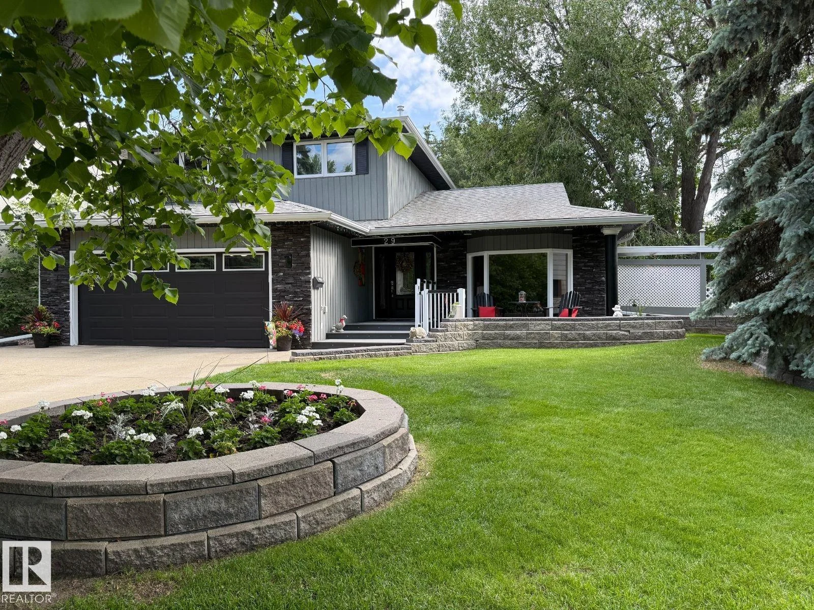 29 LINDBERGH CR, St. Albert