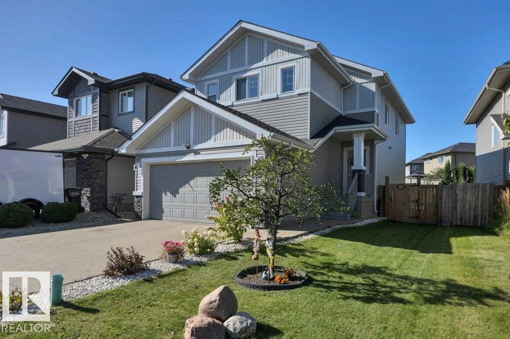 9732 205 ST NW, Edmonton