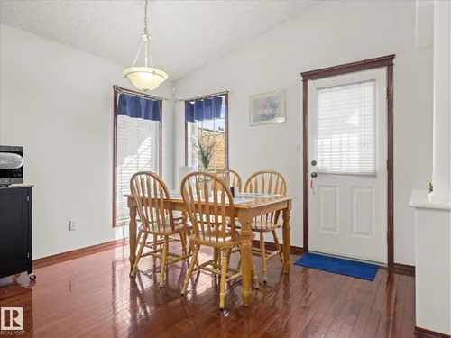 11413 118 ST NW
