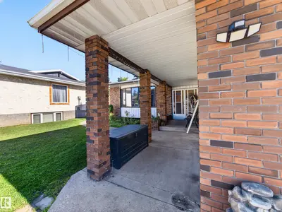 Photo 1 of 3515 51 ST NW