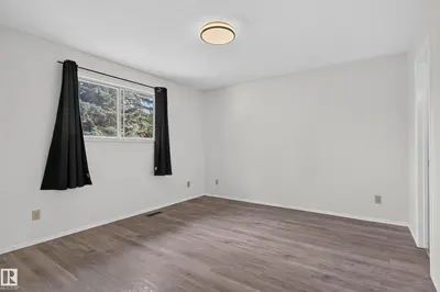 Photo 3 of 3722 34A AV NW NW