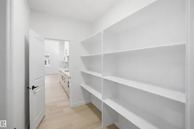 Photo 2 of 13123 187 AV NW