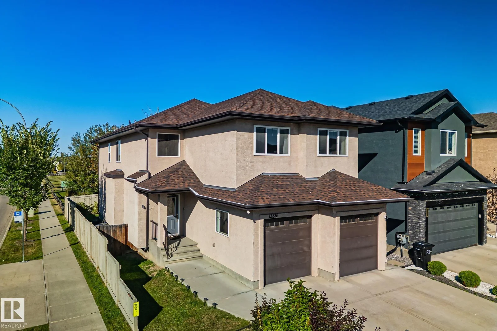 13836 163 AV NW NW, Edmonton