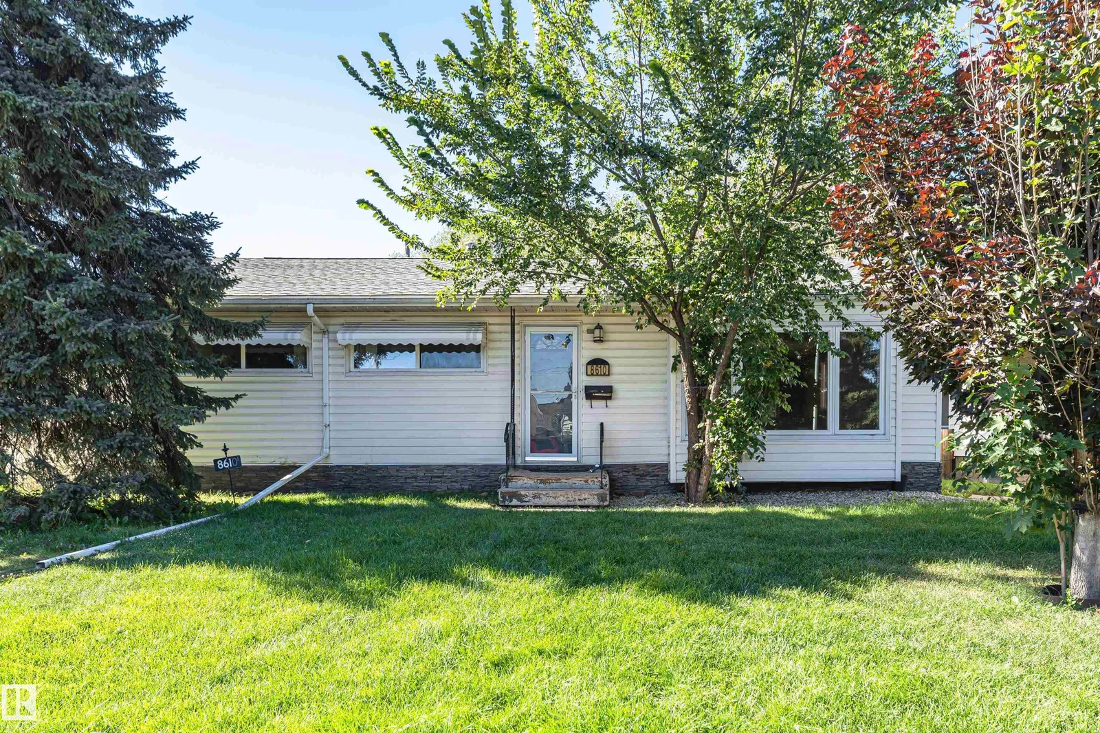 8610 157 ST NW, Edmonton