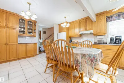 Photo 2 of 13112 83 ST NW