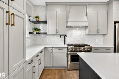 Photo 3 of 1411 25 ST NW