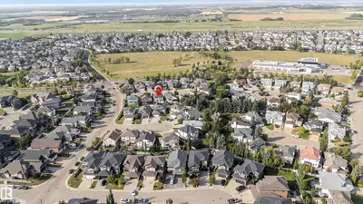 Photo 4 of 10621 175A AV NW