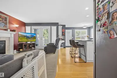 Photo 3 of 10885 75 ST NW