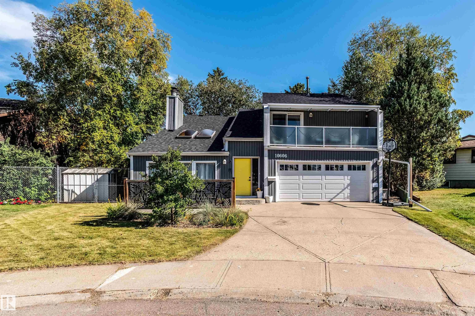 10606 25A AV NW, Edmonton
