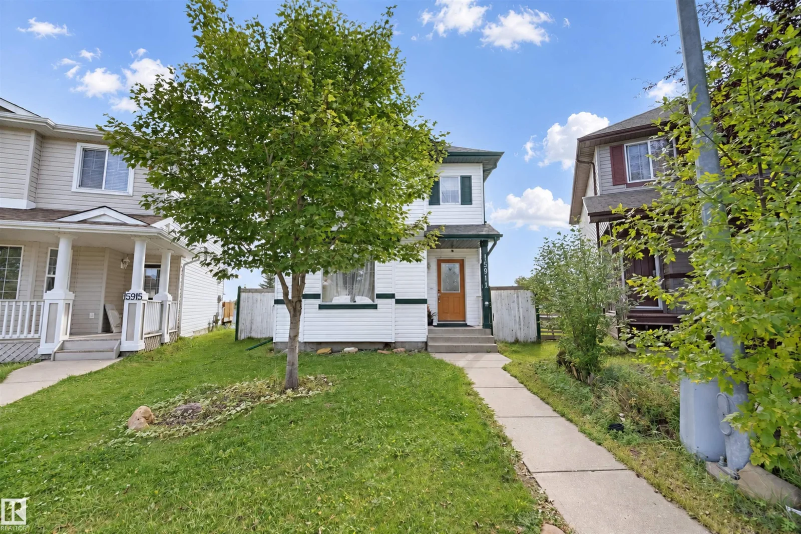 15911 38 ST NW, Edmonton