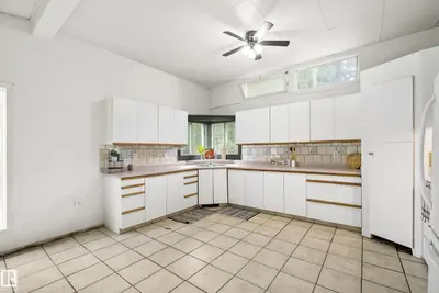 Photo 4 of 106 52502 RGE ROAD 25