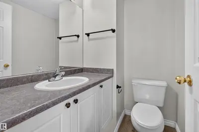 Photo 3 of 13510 33 ST NW