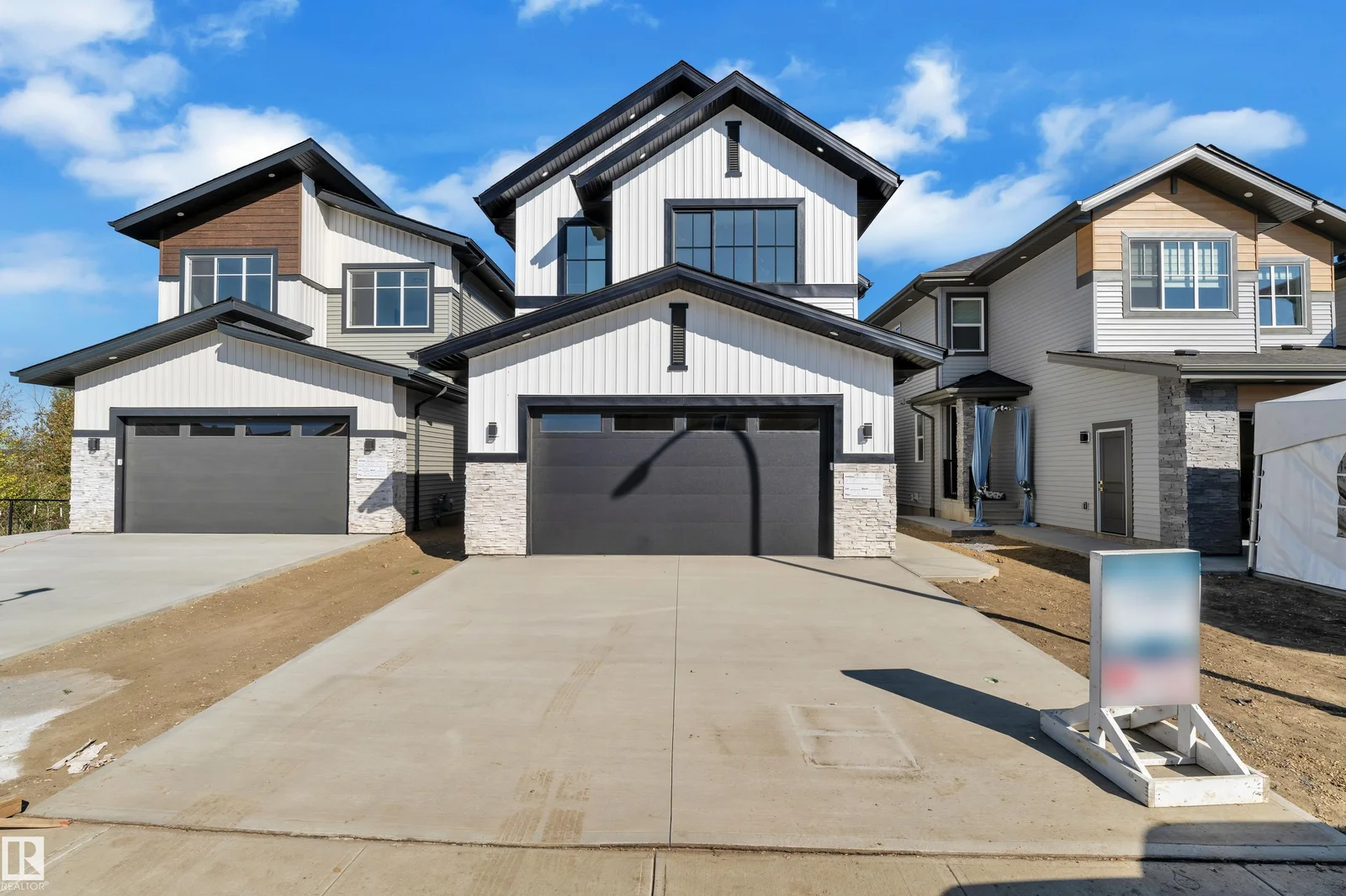 3132 7 Avenue SW, Edmonton