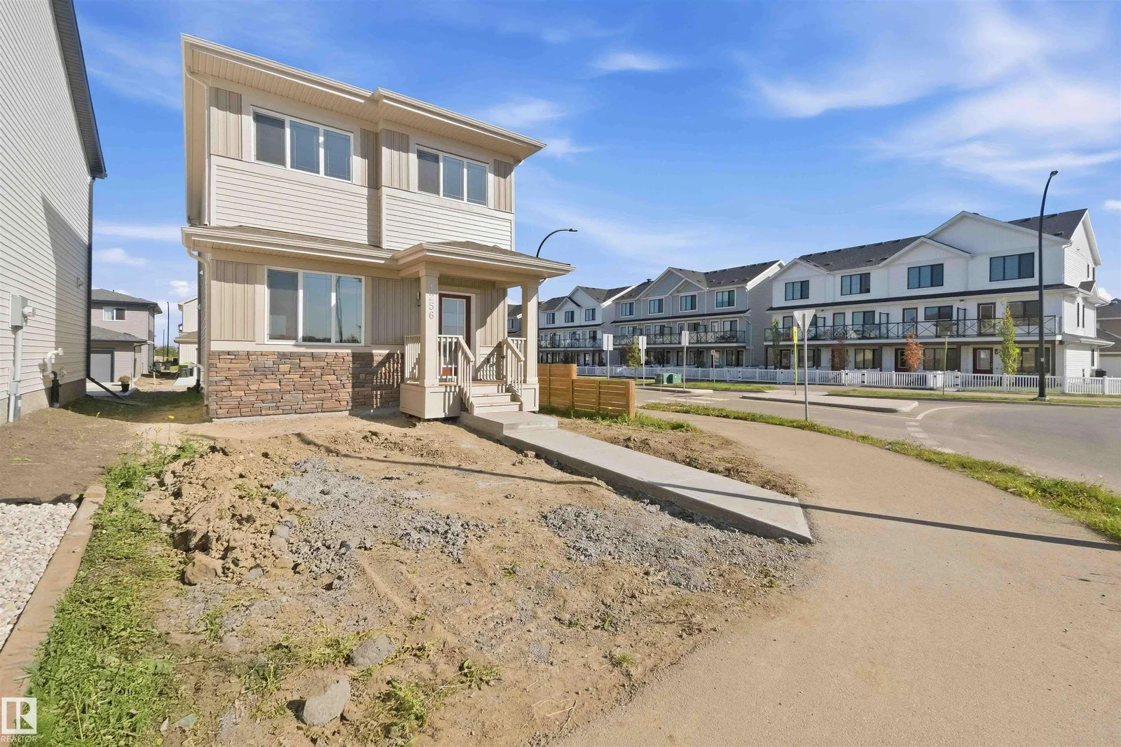 1256 MCLEOD AV, Spruce Grove