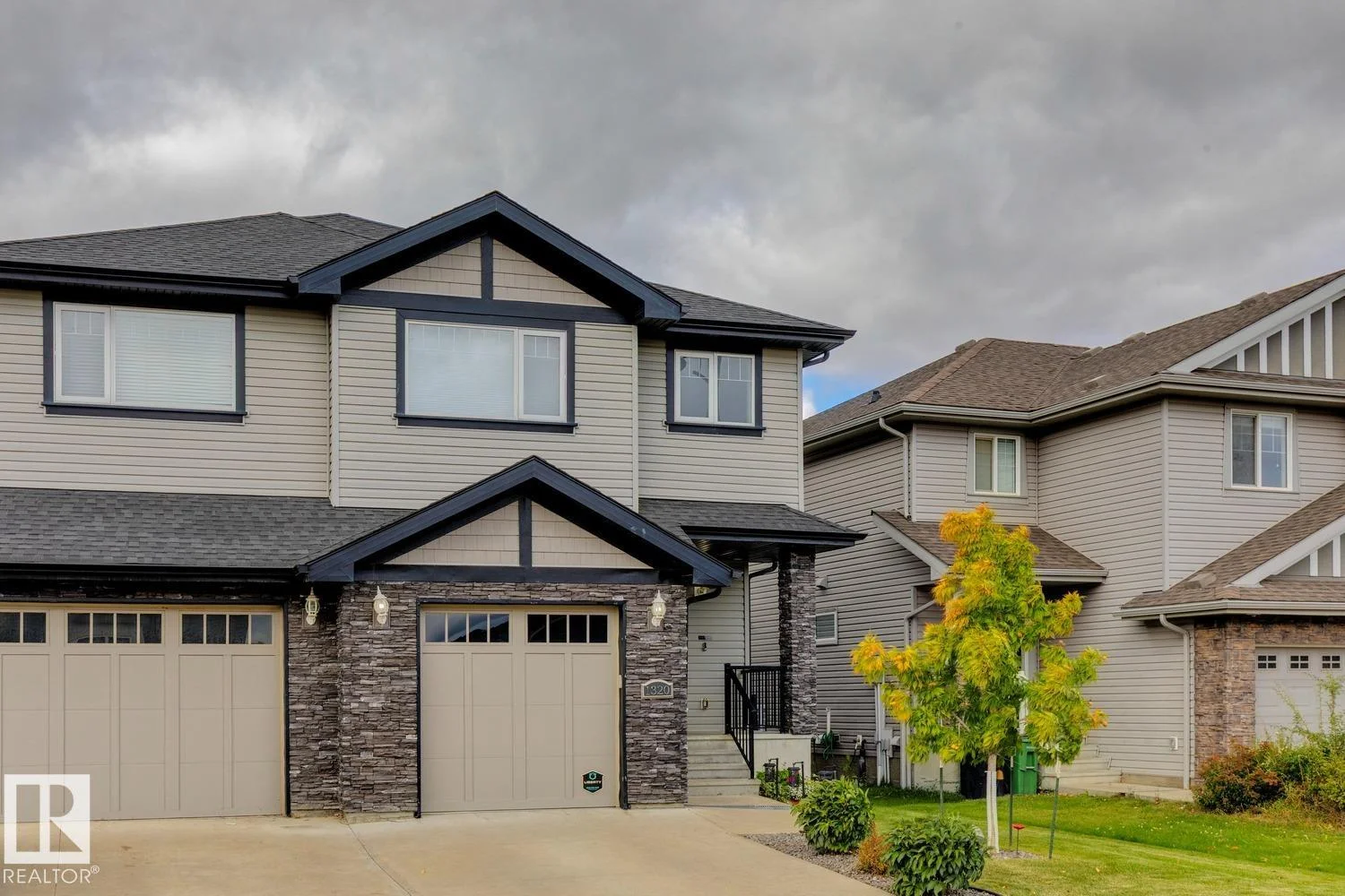 1320 162 ST SW, Edmonton
