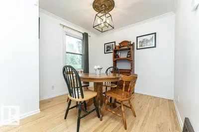 Photo 2 of 10507 67 AV NW