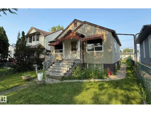 11825 67 ST NW