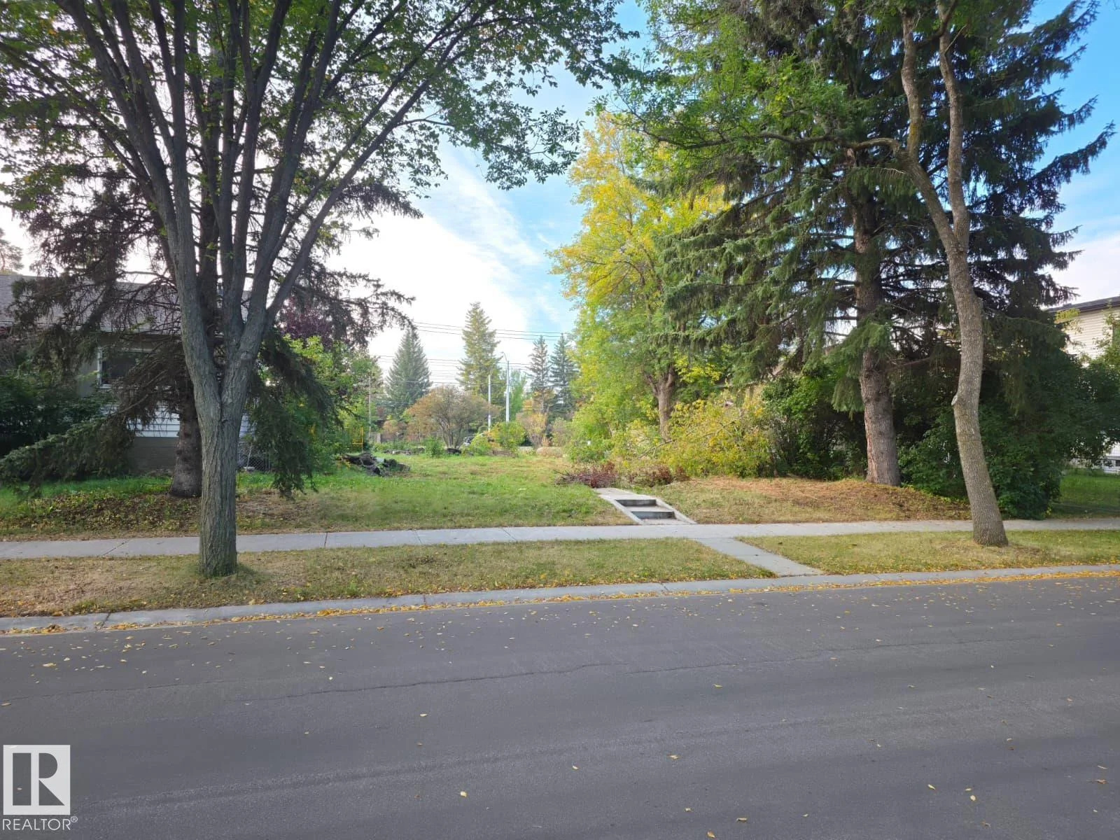 13567 107A AV NW, Edmonton