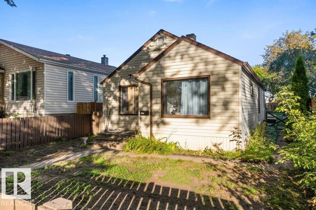 12029 62 ST NW, Edmonton