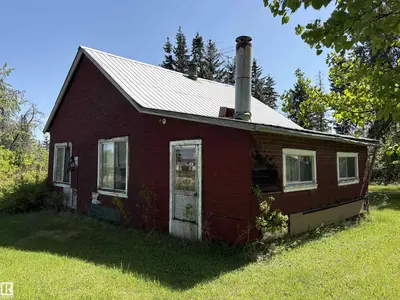 Photo 1 of 11403 Twp Rd 640