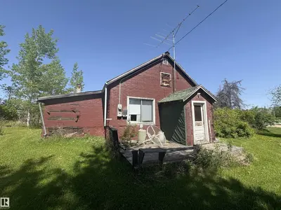 Photo 3 of 11403 Twp Rd 640