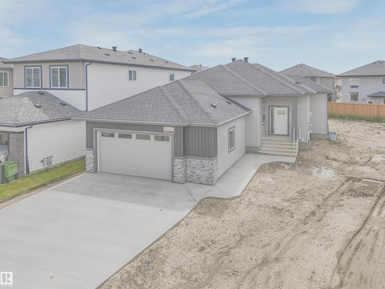 22 DALQUIST BAY, Leduc
