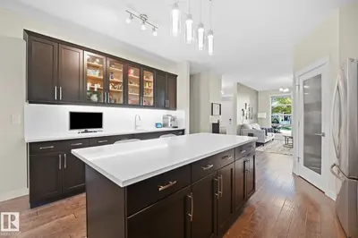 Photo 3 of 10413 145 ST NW