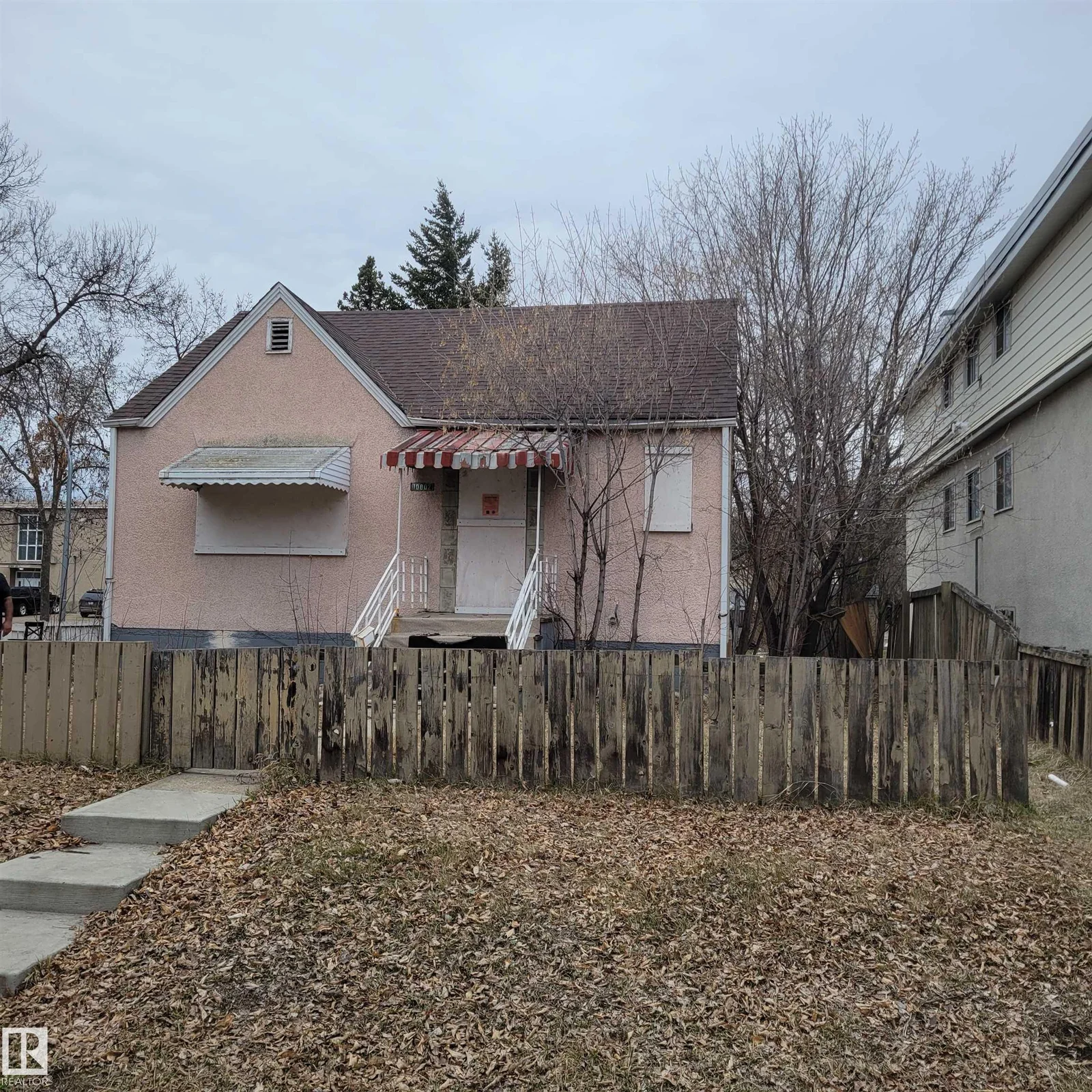 10802 112 ST NW, Edmonton