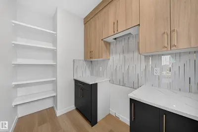 Photo 4 of 13024 186 Avene NW