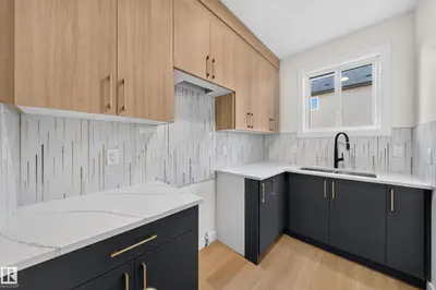 Photo 3 of 13024 186 Avene NW