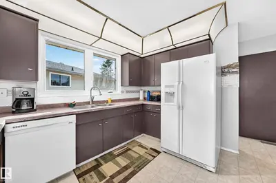 Photo 2 of 6107 146 AV NW