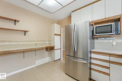 Photo 3 of 10912 146 ST NW