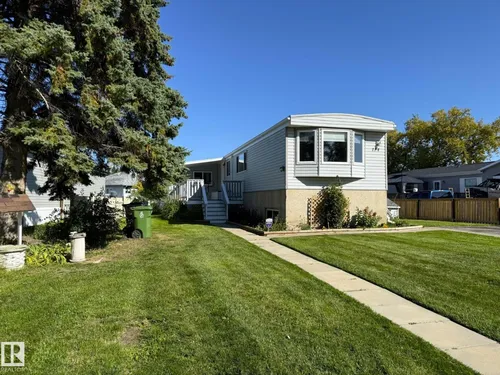 134 Willow DR