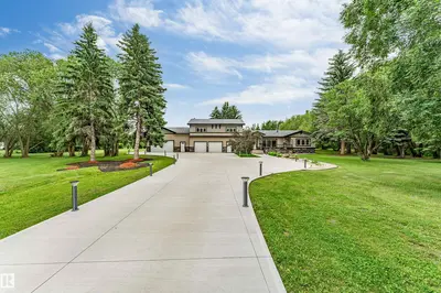 Photo 1 of 51528 RGE ROAD 262