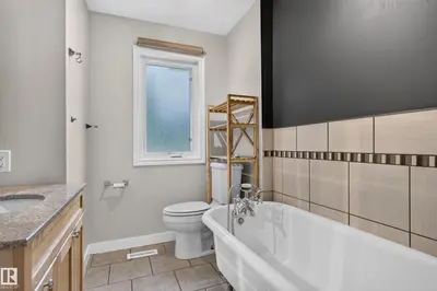 Photo 3 of 11549 88 ST NW