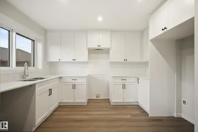 Photo 2 of 17214 4 Street NW