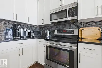 Photo 2 of #931 5151 WINDERMERE BV SW