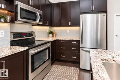 Photo 4 of #404 10238 103 ST NW