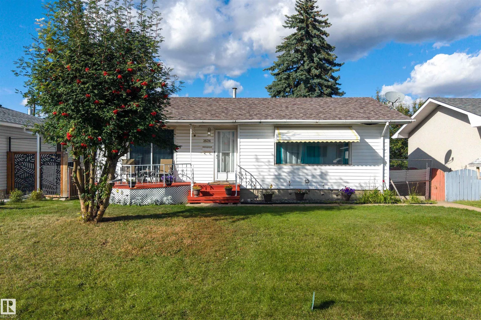 3526 122 AV NW, Edmonton