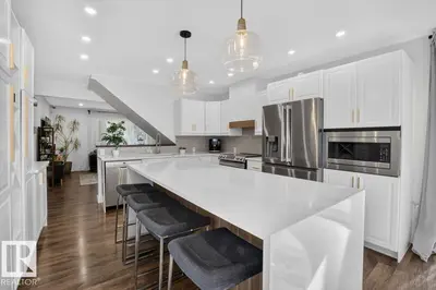 Photo 4 of 10951 62 AV NW