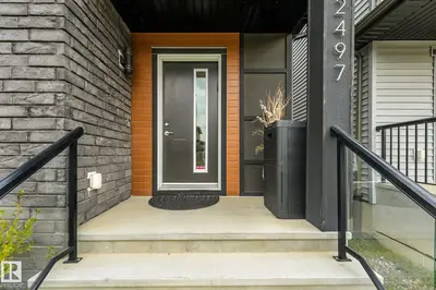 Photo 1 of 2497 KELLY CIRCLE CI SW