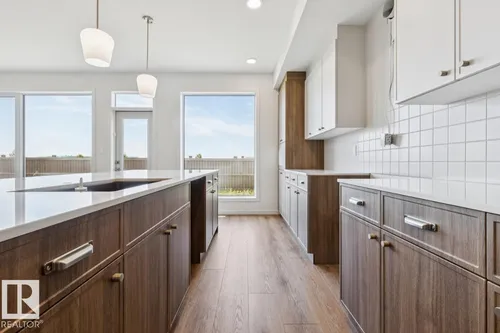 2336 160 ST SW