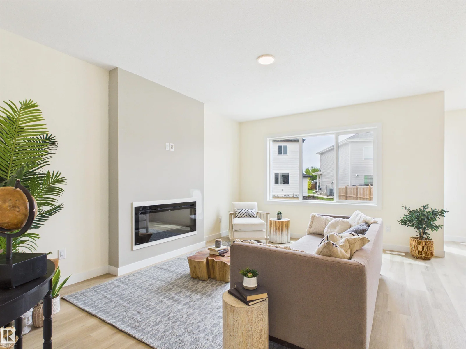 223 RAVINE DR, Devon