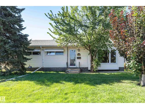 8610 157 ST NW