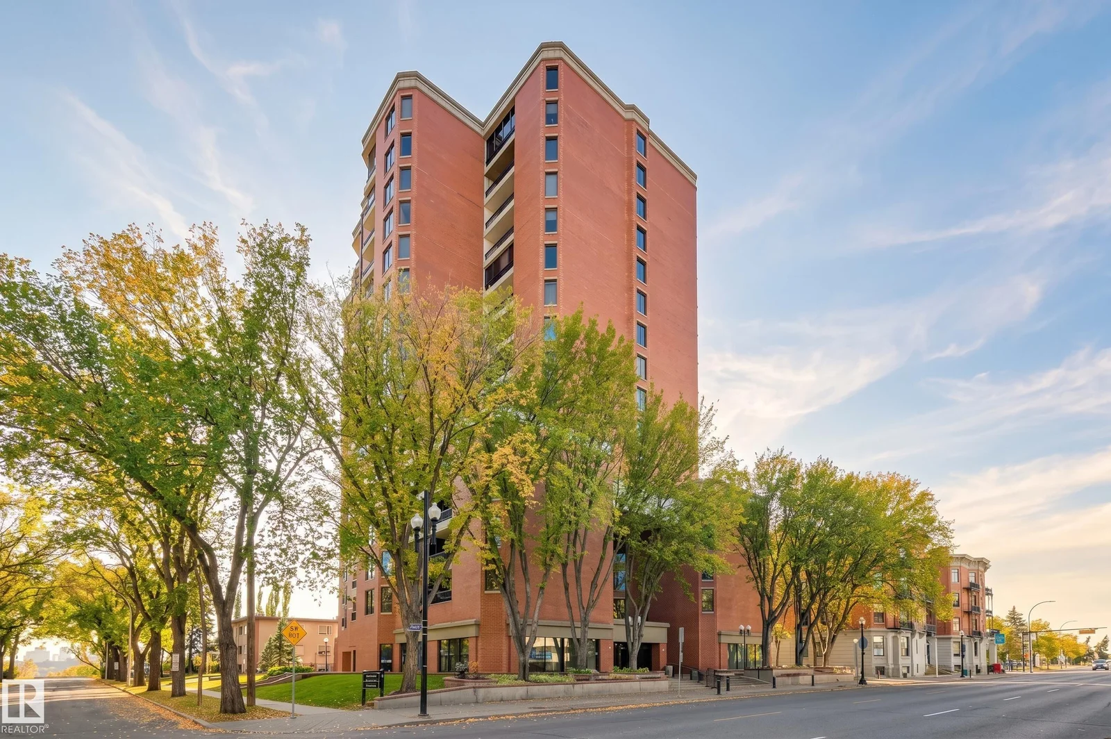 #1603 11503 100 AV NW, Edmonton