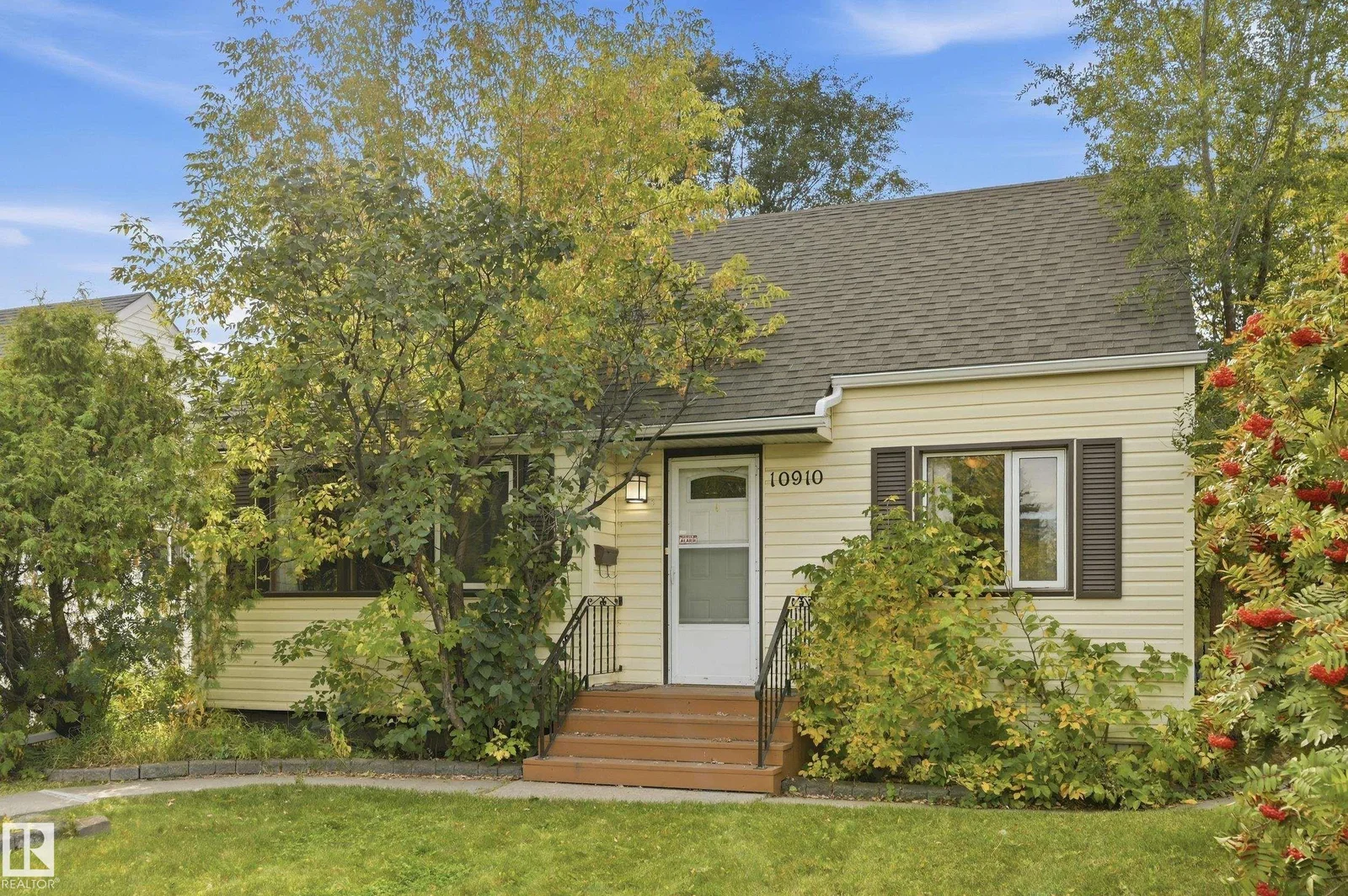 10910 117 ST NW, Edmonton