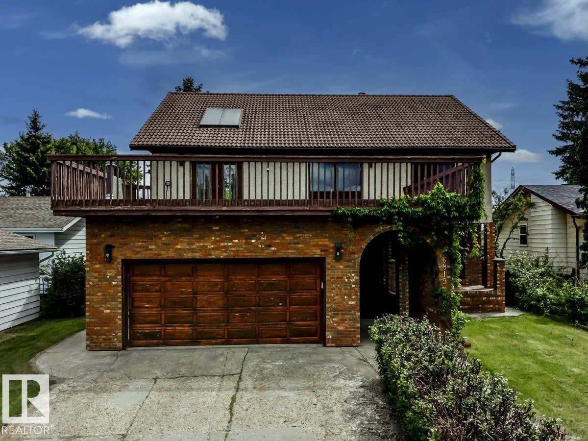6819 10 Av NW, Edmonton